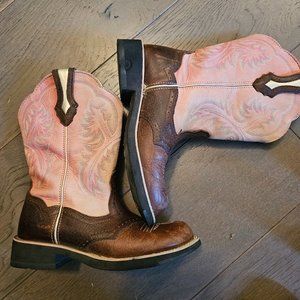 LIKE-NEW FATBABY ARIAT BOOTS!!!
